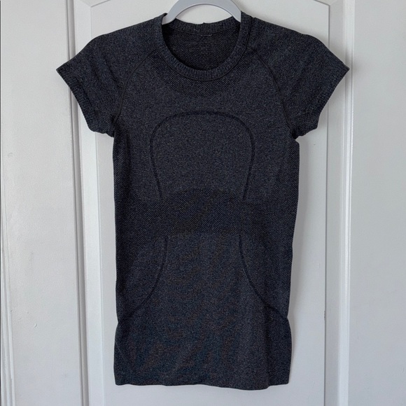 Lululemon Run Swiftly tee t short sleeve tech active shirt 4 gray - Picture 1 of 8